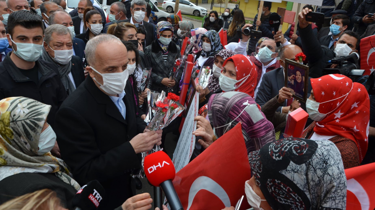 8 Mart Dünya Emekçi Kadınlar Gününde Türk-İş Yönetiminden Anlamlı Ziyaret